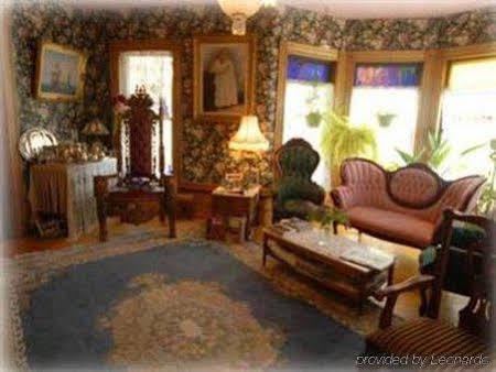 The Lion And The Rose Bed & Breakfast Whitefield Interior photo