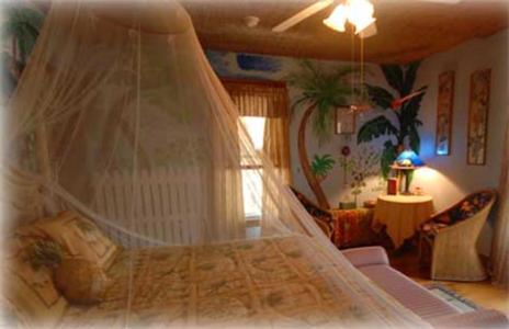 The Lion And The Rose Bed & Breakfast Whitefield Room photo